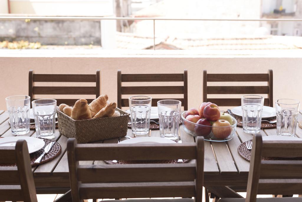 Lovelystay - Top Floor Balcony Apartment Porto Exterior foto