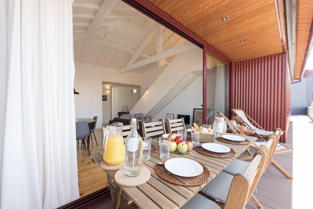 Lovelystay - Top Floor Balcony Apartment Porto Exterior foto