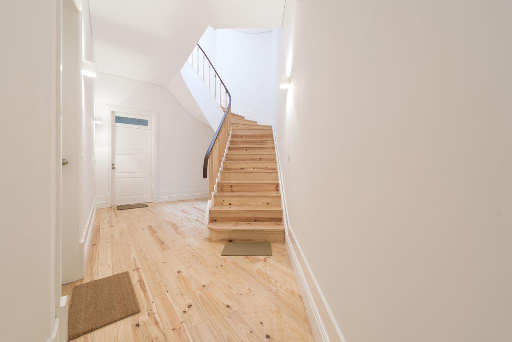 Lovelystay - Top Floor Balcony Apartment Porto Exterior foto